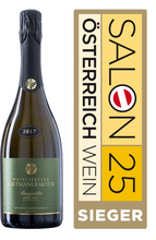 Laden Sie das Bild in den Galerie-Viewer, Salonsieger 2025 - Burgunder 2017 Sekt Austria Reserve extra brut

